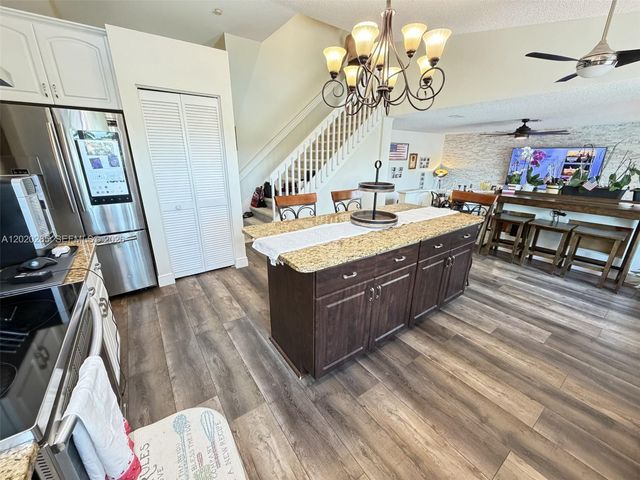 19432 Preserve Dr, Boca Raton, FL 33498