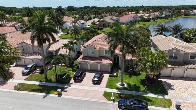 19432 Preserve Dr, Boca Raton, FL 33498