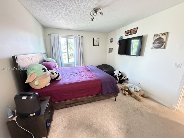 19432 Preserve Dr, Boca Raton, FL 33498