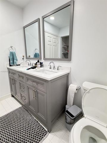 19432 Preserve Dr, Boca Raton, FL 33498