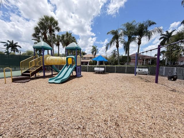 19432 Preserve Dr, Boca Raton, FL 33498