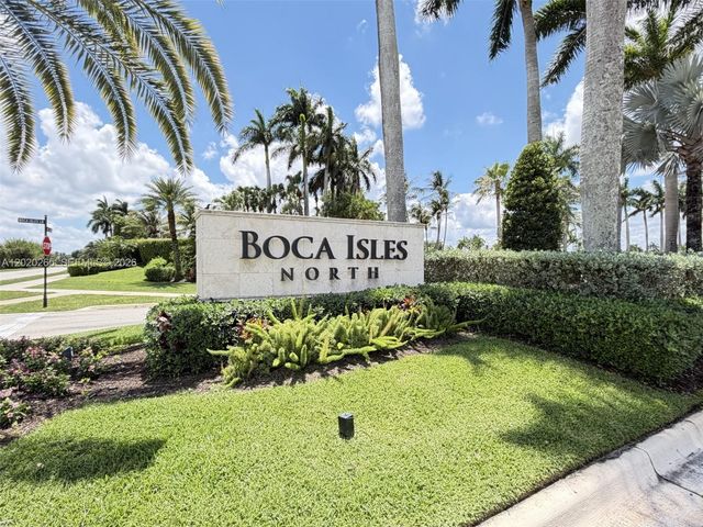 19432 Preserve Dr, Boca Raton, FL 33498