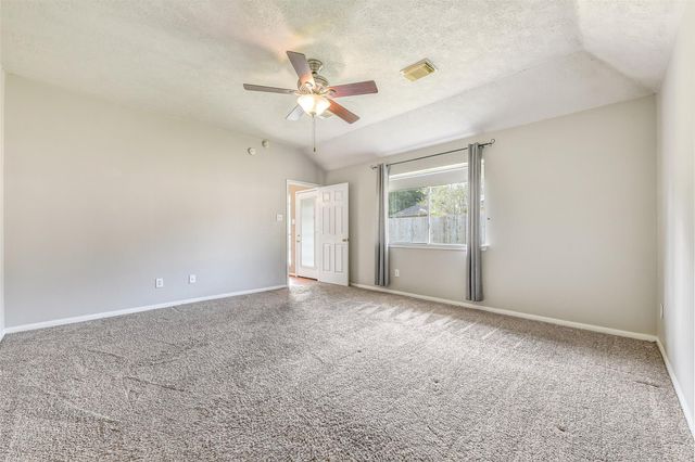 317 Vantage Pointe Circle, League City, TX 77573