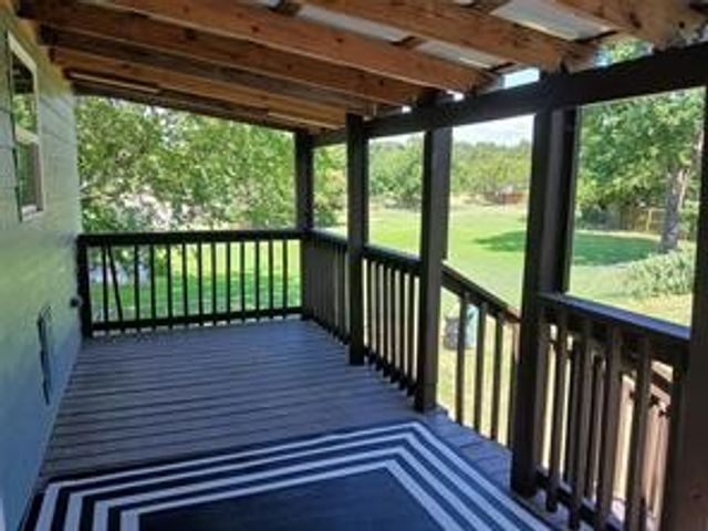 242 Autumn Wood Trail, Gun Barrel City, TX 75156