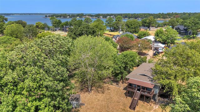242 Autumn Wood Trail, Gun Barrel City, TX 75156
