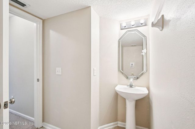 1605 VINELAND Circle C, Fleming Island, FL 32003