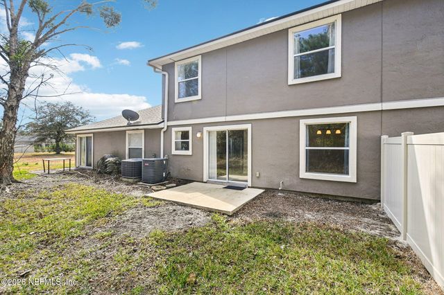 1605 VINELAND Circle C, Fleming Island, FL 32003