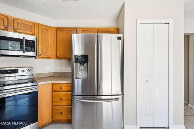 1605 VINELAND Circle C, Fleming Island, FL 32003