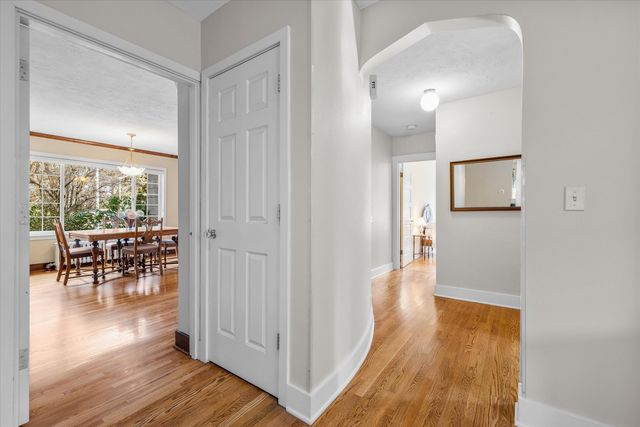 898 NW Riverside Boulevard, Bend, OR 97703