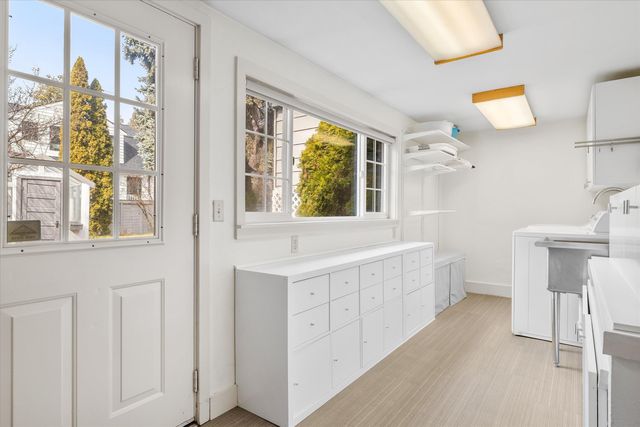 898 NW Riverside Boulevard, Bend, OR 97703