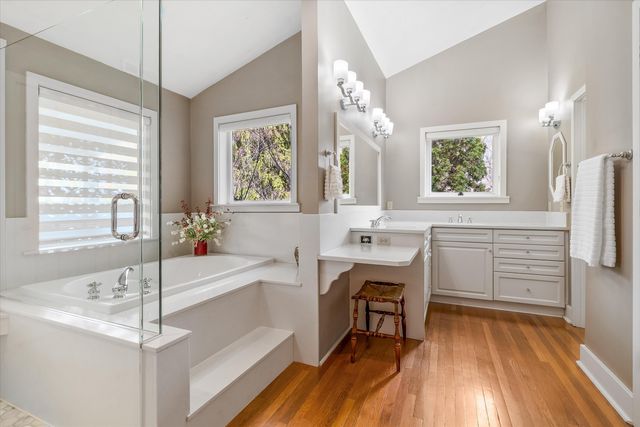 898 NW Riverside Boulevard, Bend, OR 97703