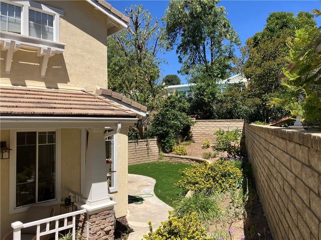 26514 Big Horn Way, Valencia, CA 91354