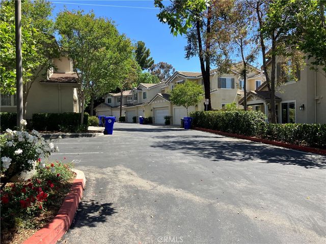 26514 Big Horn Way, Valencia, CA 91354