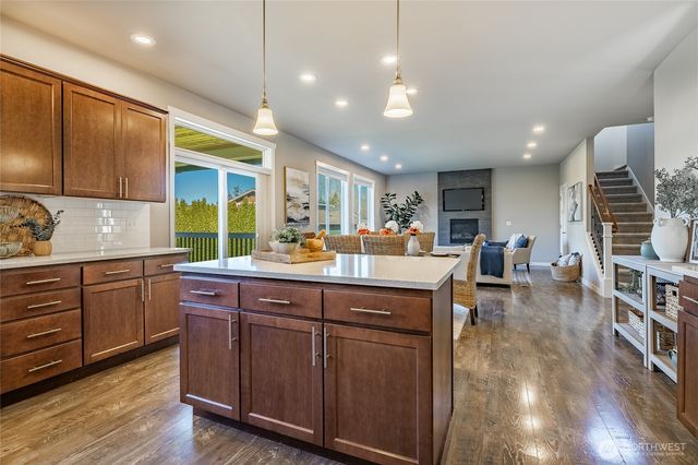 5319 Coastal Loop, Blaine, WA 98230