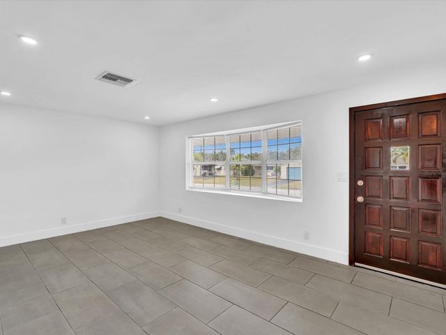 5710 SW 54th Court, Davie, FL 33314