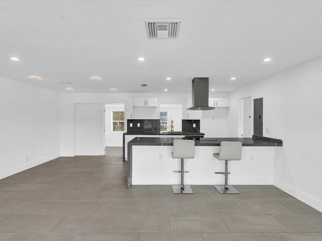 5710 SW 54th Court, Davie, FL 33314