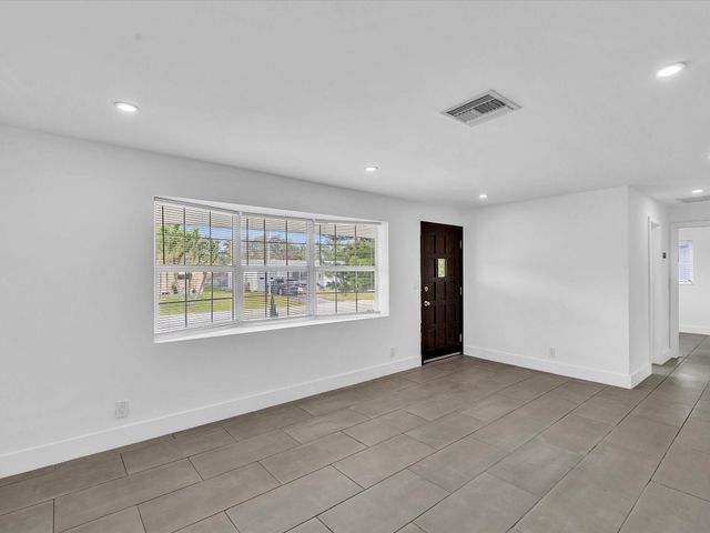 5710 SW 54th Court, Davie, FL 33314