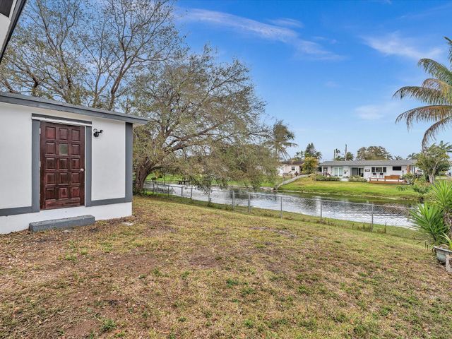 5710 SW 54th Court, Davie, FL 33314