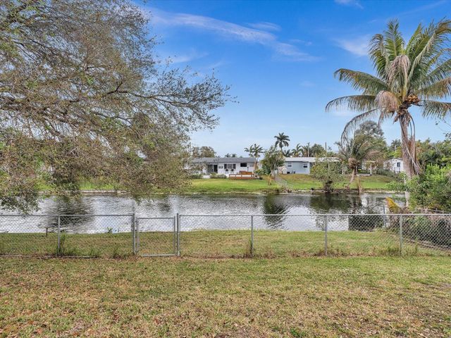 5710 SW 54th Court, Davie, FL 33314