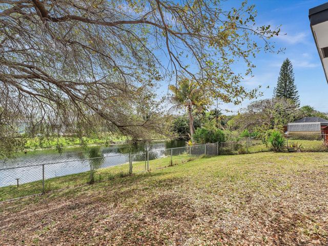 5710 SW 54th Court, Davie, FL 33314