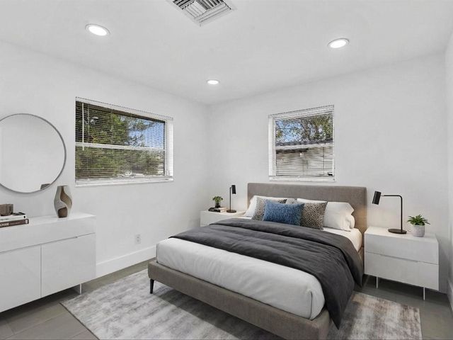 5710 SW 54th Court, Davie, FL 33314