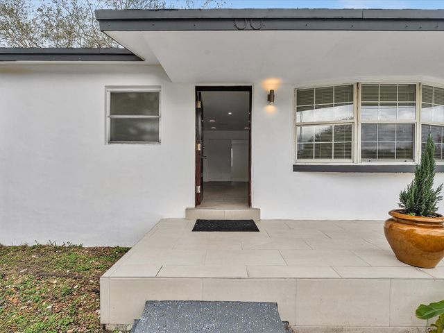 5710 SW 54th Court, Davie, FL 33314