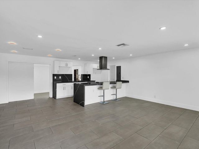 5710 SW 54th Court, Davie, FL 33314