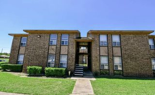 2000 Fourth St, Hempstead, TX 77445