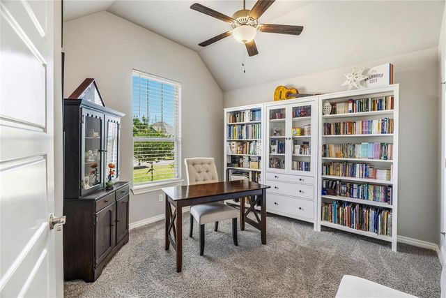605 Bison Crossing Drive, Yukon, OK 73099