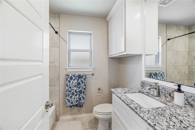 605 Bison Crossing Drive, Yukon, OK 73099