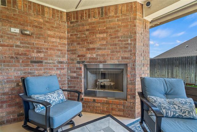 605 Bison Crossing Drive, Yukon, OK 73099