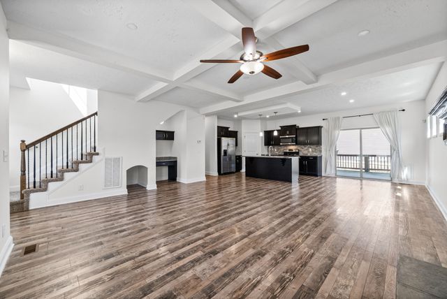 1301 Golden Eagle Way, Clarksville, TN 37040