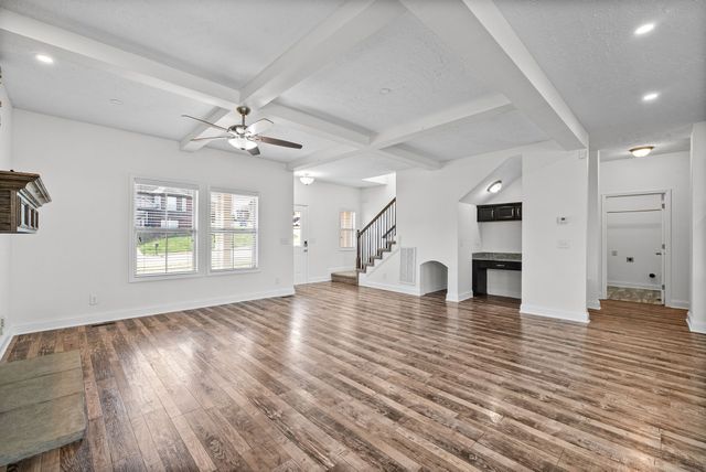 1301 Golden Eagle Way, Clarksville, TN 37040