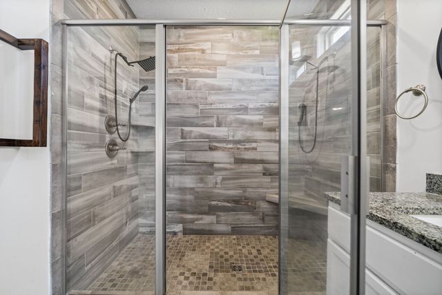 1301 Golden Eagle Way, Clarksville, TN 37040