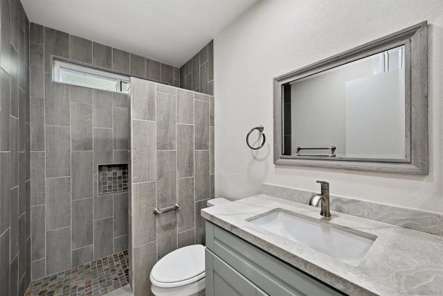 1749 Via Allena, Oceanside, CA 92056