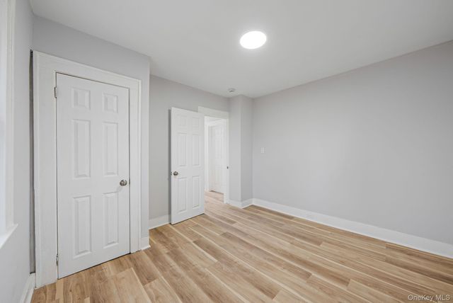 33 Willow Avenue, Freeport, NY 11520