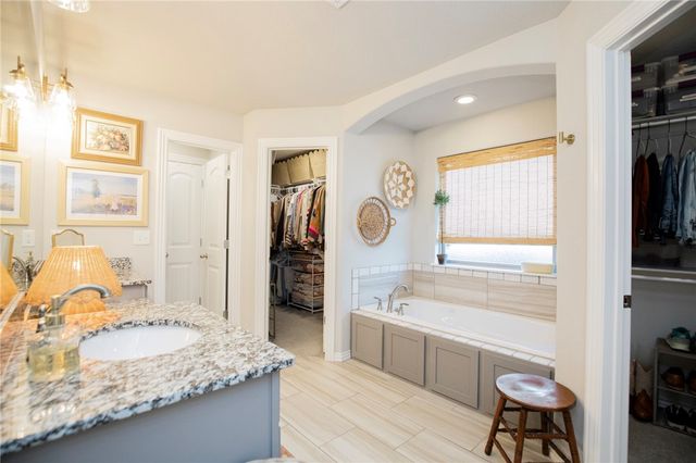 4238 W Anthem Drive, Fayetteville, AR 72704