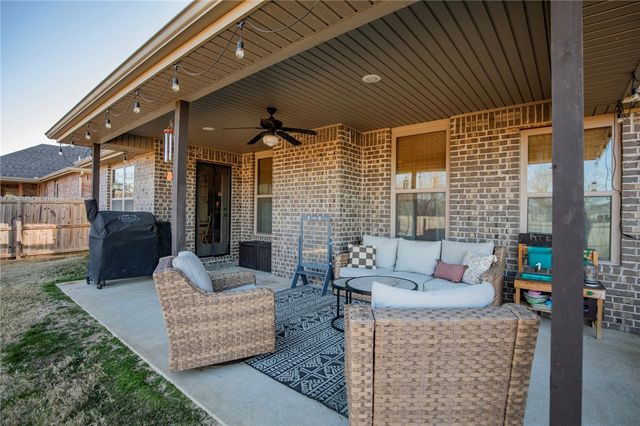 4238 W Anthem Drive, Fayetteville, AR 72704