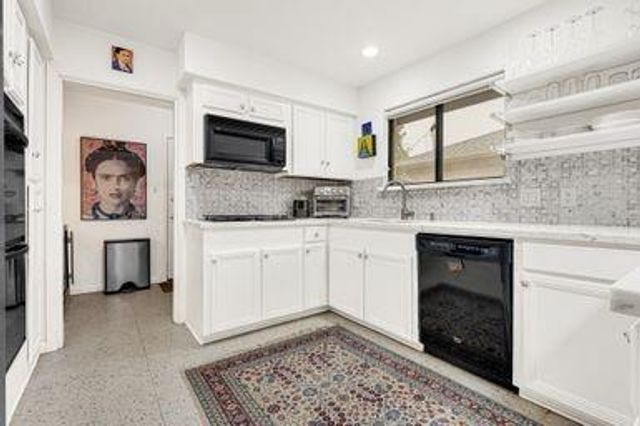 6023 Dumfries Drive, Houston, TX 77096