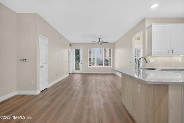 11251 CAMPFIELD Drive 1202, Jacksonville, FL 32256