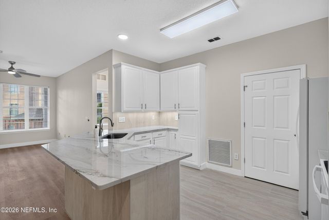 11251 CAMPFIELD Drive 1202, Jacksonville, FL 32256