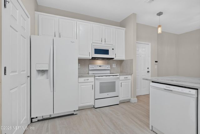 11251 CAMPFIELD Drive 1202, Jacksonville, FL 32256