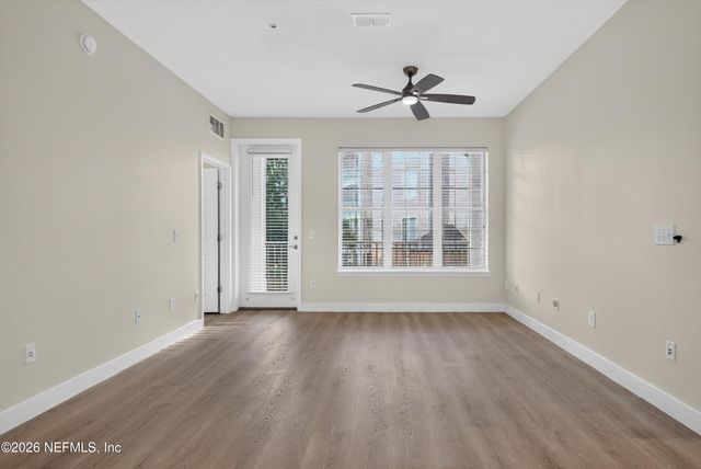 11251 CAMPFIELD Drive 1202, Jacksonville, FL 32256