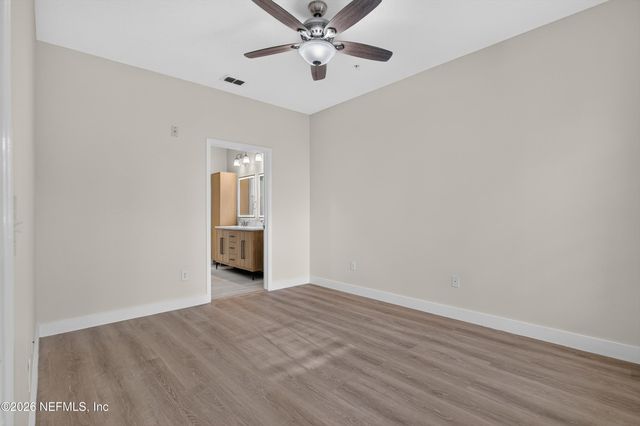 11251 CAMPFIELD Drive 1202, Jacksonville, FL 32256