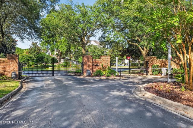 11251 CAMPFIELD Drive 1202, Jacksonville, FL 32256