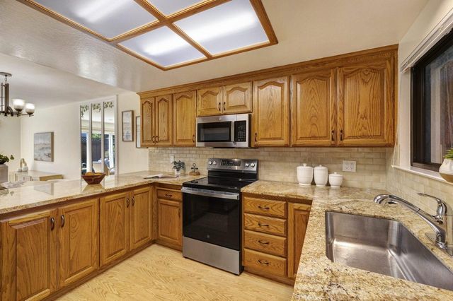 1396 Pinehurst Square, San Jose, CA 95117