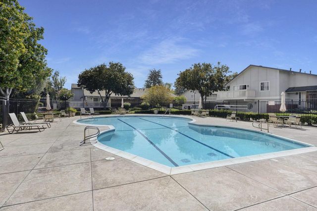 1396 Pinehurst Square, San Jose, CA 95117