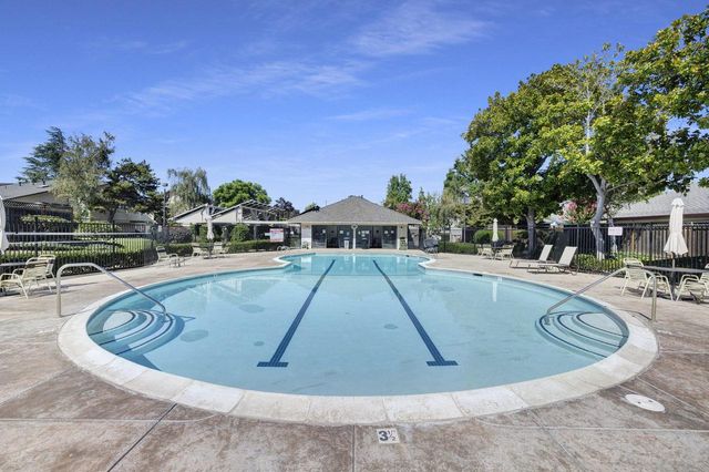 1396 Pinehurst Square, San Jose, CA 95117