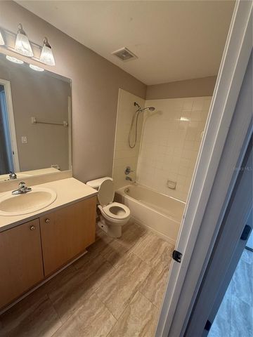 11422 CRESTLAKE VILLAGE DRIVE, Riverview, FL 33569