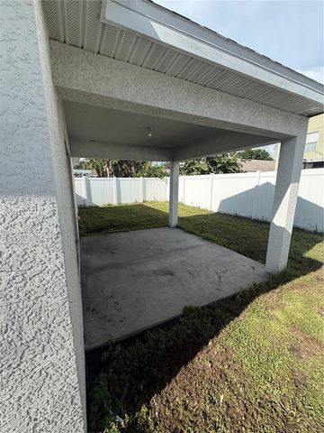 11422 CRESTLAKE VILLAGE DRIVE, Riverview, FL 33569